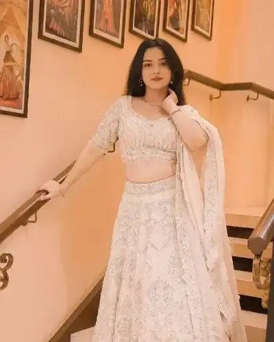 Escort Madhubani